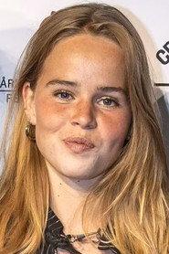 Clara Phillipson as Therese in Et Glimt af Os 