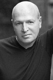 Steve Murphy as Mr Simms in King Ponce 2007