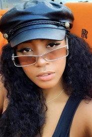 J. Rey Soul as rappeuse in Black Eyed Peas Live at Miami 2021