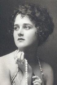 Consuelo Flowerton as Helen Brooks in The Sixth Commandment 1924