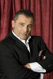 Aquilino Gamazo as in Perros y Diablos 2026