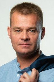 Vladimir Parshenkov as builder in Super Family. Better Than Avengers 2017