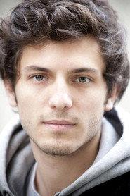 Thibault Jarry as Arnaud in Low Profile 2012