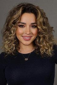Nurana Tohidi as Zeynəb in 4 Heads 2018