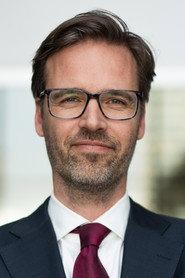 Sjoerd Sjoerdsma as Self in Sigrid Kaag: van Beiroet tot Binnenhof 2021