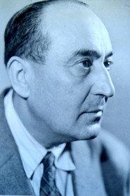 Hamo Bek-Nazaryan as Zolotnitsyn, chairman of the Aesthetes Club in Mysterious World 1916