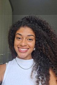 Andréa Lima as Matilda (voz) in Extraworlds 2025