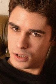 Kimi Monroe as Chris in Underwater 2015