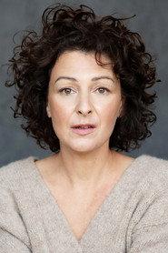 Valérie Cantin as Christine in La coupure 2006