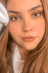 Carolina Anzures as Isabela in Sobreviviendo mis XV 2023