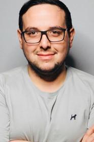 Claudi Guerin as Seu Gilmar in Vira-Lata 2026