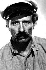 Al Taylor as Lawson in Death Valley Manhunt 1943
