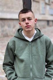 Léni Denis as Nolan in Harceleurs 2026