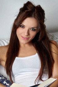 María Ayuso as Andrea Villanueva in No dejes de grabar 2 2022