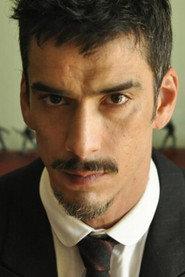 Vicente Almuna as Zorrón in Cola de mono 2018
