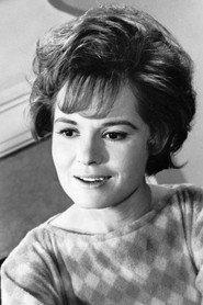 Gloria Castillo as Donna Price in Reform School Girl 1957