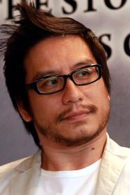 Oxide Pang as Self in Exhuming 'The Messengers' 2007