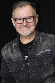 Hirek Wrona as Himself in Blokersi 2001