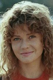Anna Nazaryeva as Оля (подруга Рукояткиной) in Criminal Talent 1988