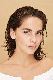 Liza Moryak as Hélène Kuragina in War and Peace 2027