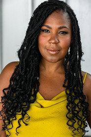 KiYonna Carr as Taxista afro in Nato 0. El origen del mal 2023