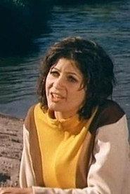 Pamela Bottaro as Nyla in Planet of Dinosaurs 1977