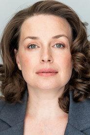 Marina Duksova as Надя Кулишенко in Sky Court 2012