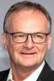 Frank Plasberg as Frank Plasberg in Look Who's Back 2015