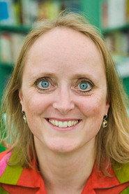 Lucinda Hawksley as Self in Miriam's Dickensian Christmas 2022