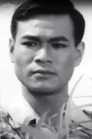 Xuan Thu Luu as Dung in Fire at the Rear 1961