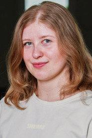Magdalena Bork as Lara in Isabel - Der Film 2025