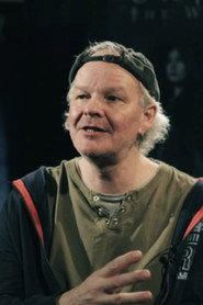 Ralf Kemper as Siries in Die Waldbewohner 