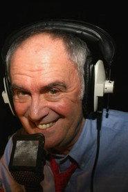 Sid Waddell as Self in Sid Waddell's Wacky World of Darts 2004