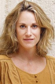 Camille Panonacle as Astrid in 15 jours ailleurs 2013