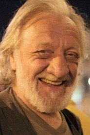 Valeriy Salomakhin as Бомж in Dead Souls 2008