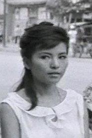 Gang Mi-ae as Yong-ok in The Daughters of Kim's Pharmacy 1963