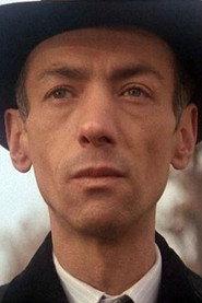 Raoul Guylad as Le flic Opéra in At Night All Cats Are Crazy 1977