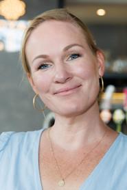 Wieneke Remmers as Juf Lianne in Sprookjesboom de Musical - Een Wonderlijk Muziekfeest 2016