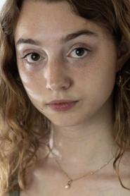 Laura van der Meché as Rox in The Club of Ugly Children 2019