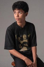 Adam Burhanudin as Husni in DALANG 