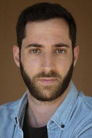 Pedro Rovisco as John in T R Y 2018