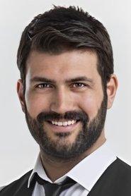 Derda Yasir Yenal as in Bircanlar Lokantası 2021