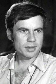 Ashraf El-Selehdar as The Doctor in The Mute 1980
