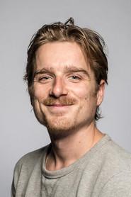 Mattias Van de Vijver as The Accordionist in Lukas by the Sea 2016
