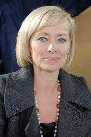 Monika Jóźwik as Journalist in Fortuna Czyha w Lesie 2005