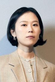 Kim Sae-byuk as Myeong-sook in Kingmaker 2022