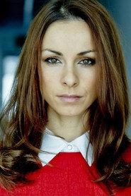 Lindsay Armaou as Georgina in The Smoke 2014