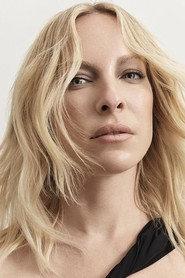 Marie-Mai Bouchard as Flavie in Testament 2023