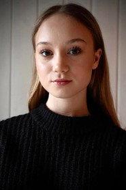 Kiwi Casslind as Lisa in I Will Always Love You Conny 2017