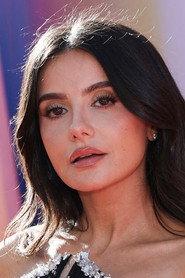 Mikaela Hoover as Chelsea Lin in Love Hard 2021